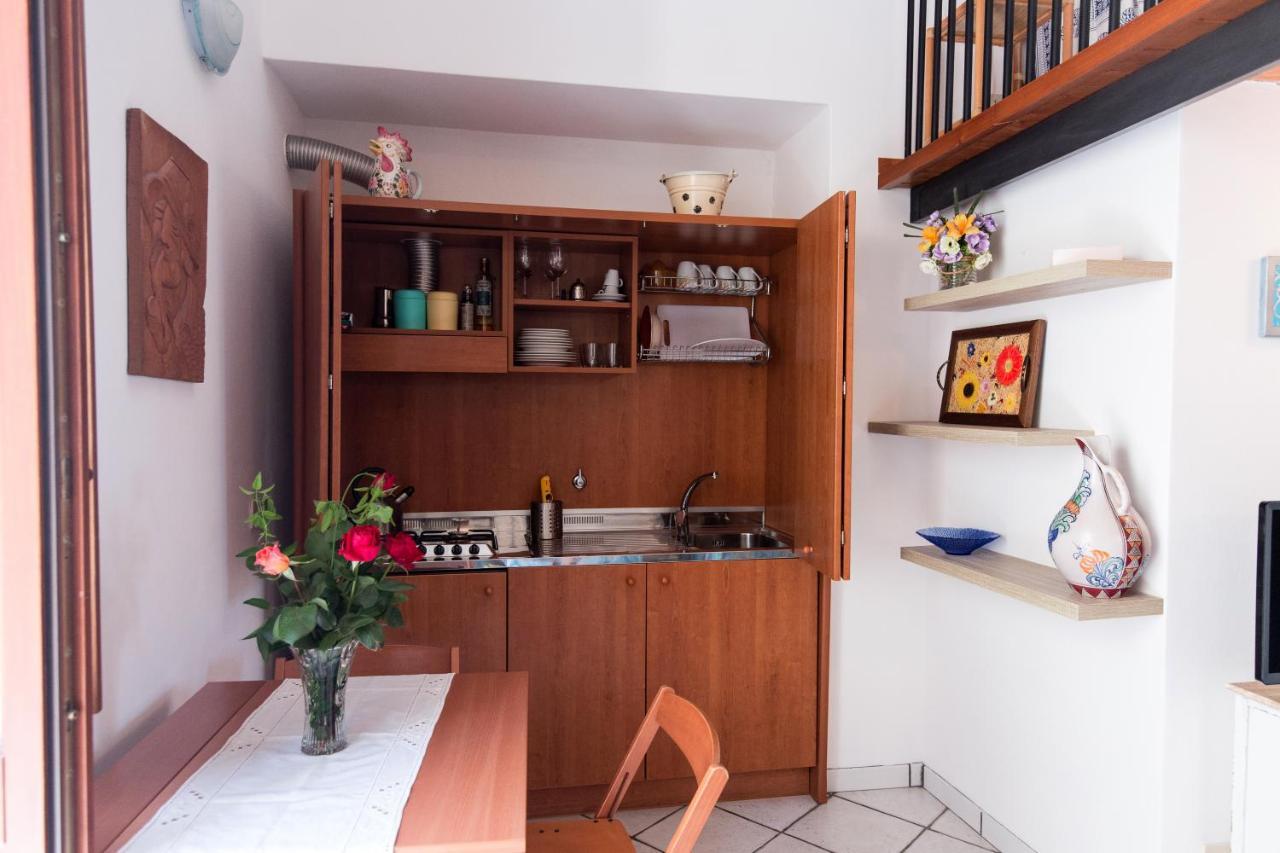 Casa Zu Peppino Apartment Đảo Lipari Ngoại thất bức ảnh