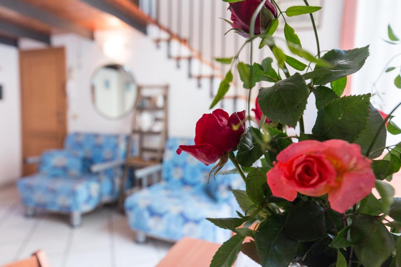 Casa Zu Peppino Apartment Đảo Lipari Ngoại thất bức ảnh