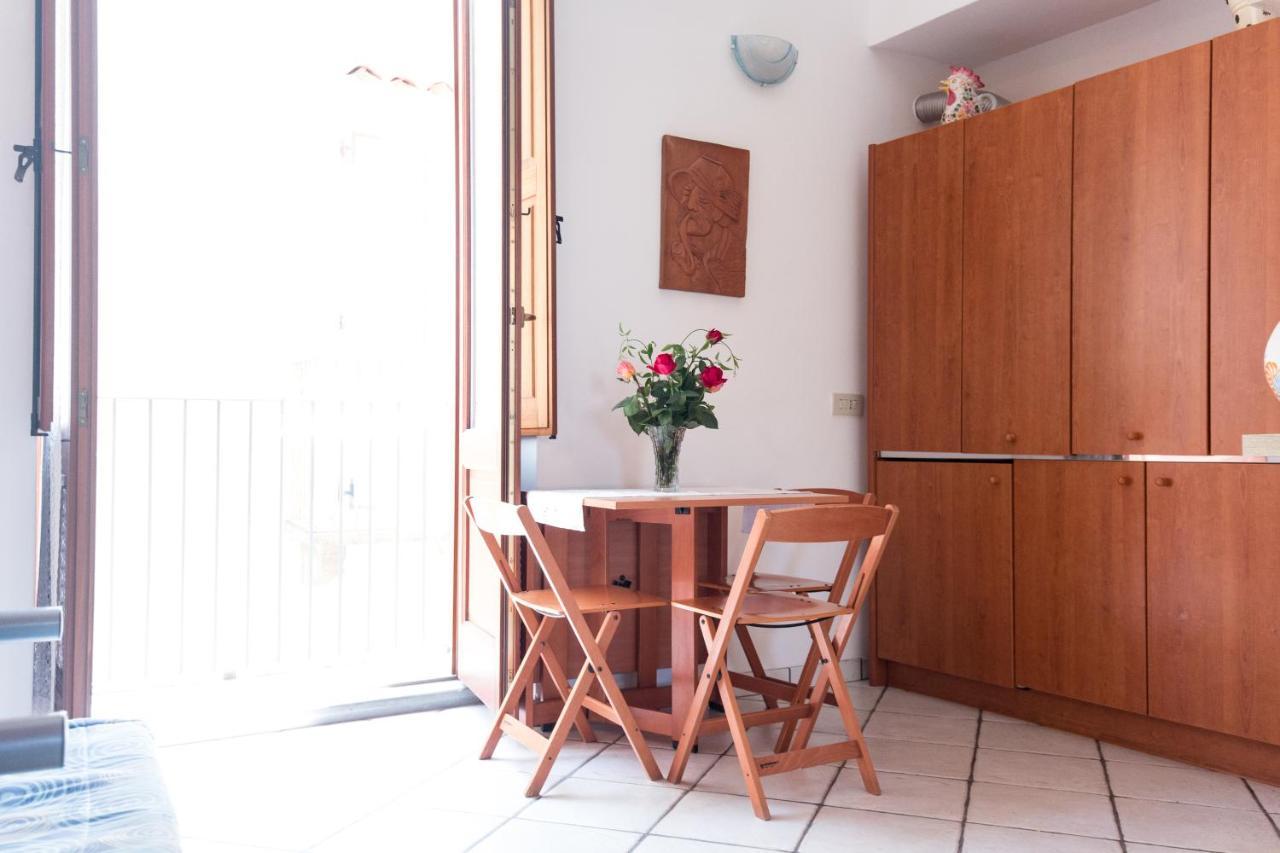 Casa Zu Peppino Apartment Đảo Lipari Ngoại thất bức ảnh