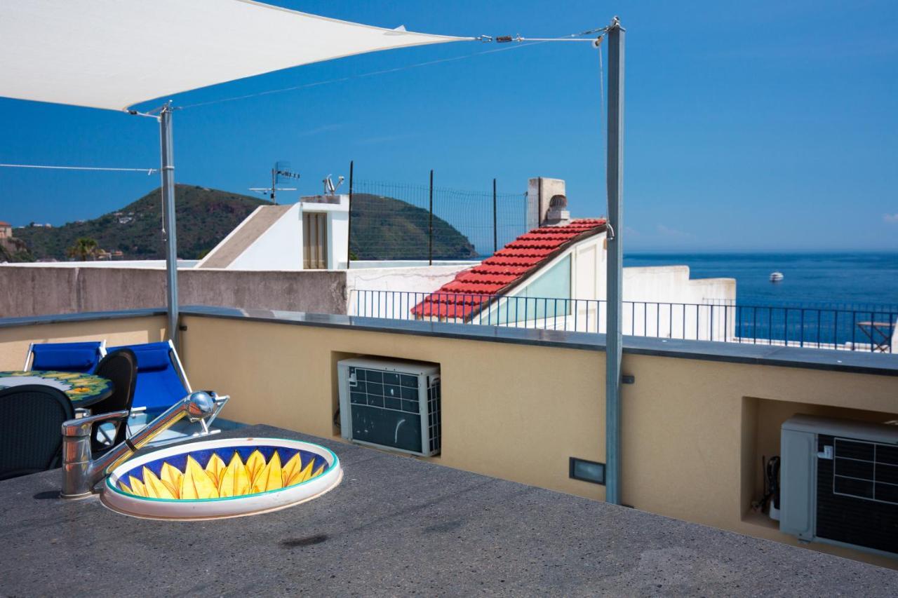 Casa Zu Peppino Apartment Đảo Lipari Ngoại thất bức ảnh