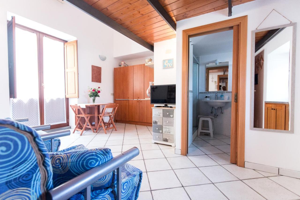 Casa Zu Peppino Apartment Đảo Lipari Ngoại thất bức ảnh
