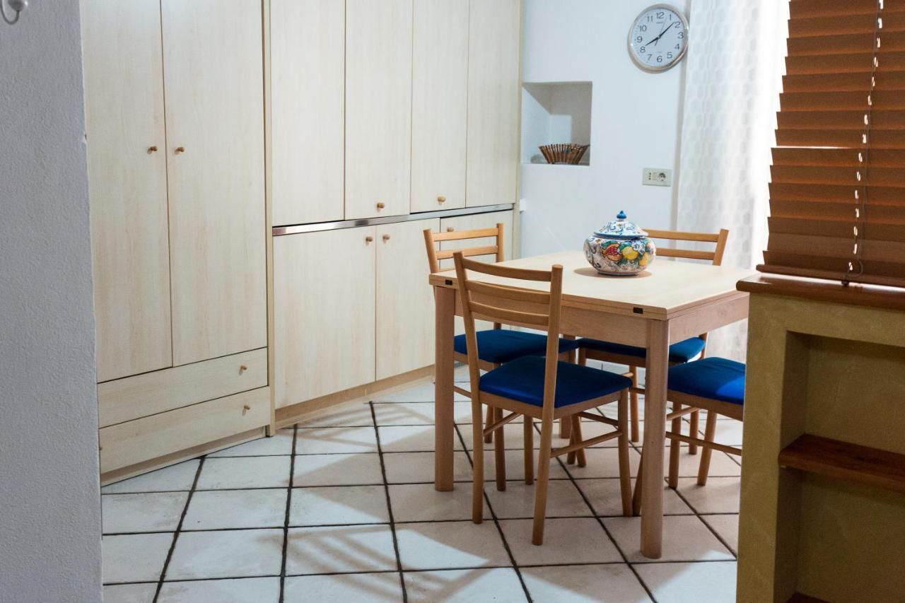Casa Zu Peppino Apartment Đảo Lipari Ngoại thất bức ảnh