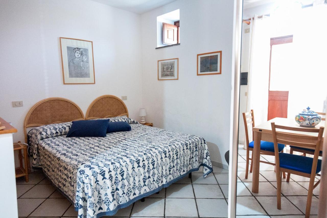 Casa Zu Peppino Apartment Đảo Lipari Ngoại thất bức ảnh